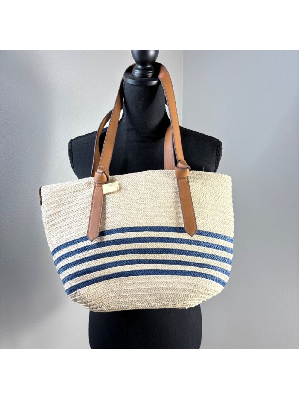 Straw Bag Large New no tag Inner Tie Brand? Nautical Preppy Stripes
